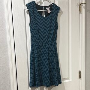 Vintage Candies Teal and Black chevron pattern Dress Womens Size Small